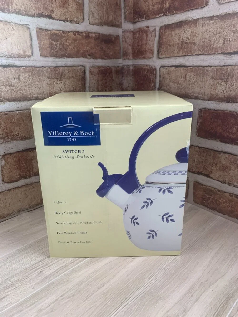VILLEROY & BOCH SWITCH 3 ENAMEL TEA KETTLE  W/BOX